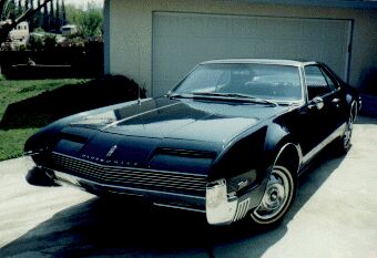 oldsmobile-toronado-1966a.jpg